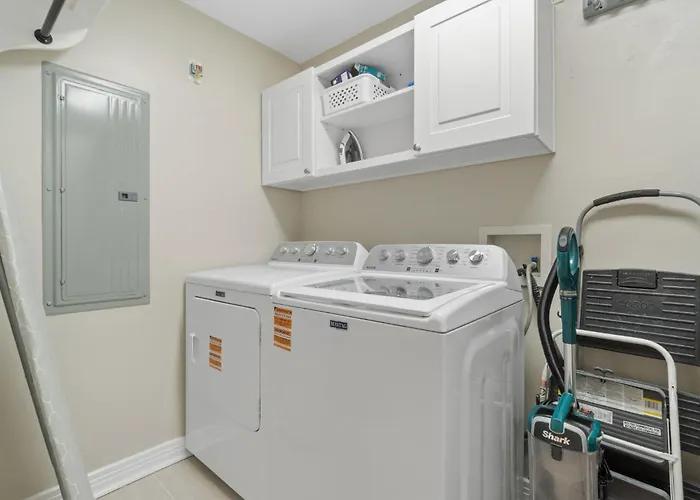 Colony East 1b Holiday home